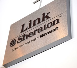 Sheraton Links sign1 closeup•••